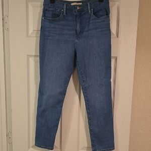 Levis Women's Blue Jeans